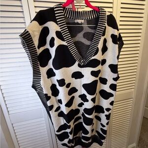 Black and White Sleeveless Dress